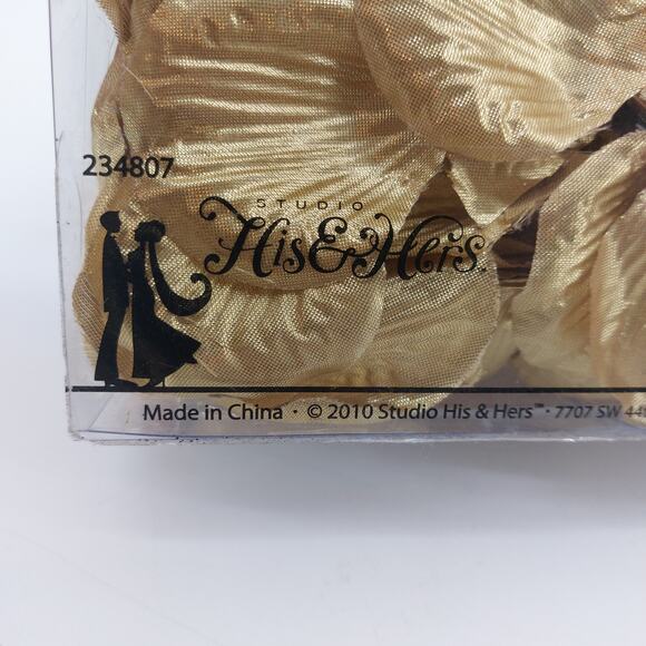 His & Hers Gold Faux Flower Rose Petals Floral 300 Count Wedding Event Party - Picture 6 of 8
